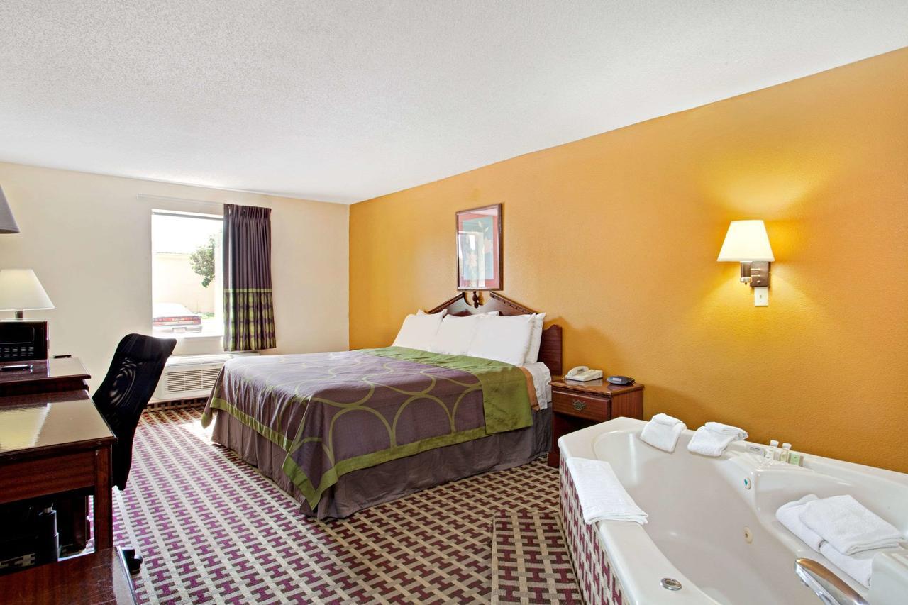 Super 8 By Wyndham Forrest City Ar Exterior foto